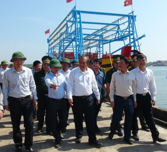 政府副总理张和平慰问广平省民众 ảnh 1 政府副总理张和平慰问广平省民众 ảnh 1