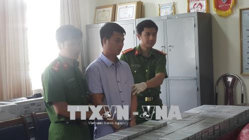 老街省警方破获史上最大毒品案件 缴获329块海洛因 ảnh 1 老街省警方破获史上最大毒品案件 缴获329块海洛因 ảnh 1