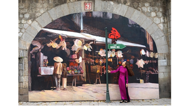 冯兴壁画街——唤醒一段有关河内的难忘回忆 ảnh 1