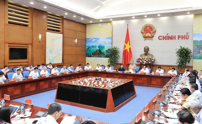 越南政府总理阮春福与九龙江三角洲各省就预防河岸坍塌和海岸侵蚀现状举行工作会议 ảnh 1 越南政府总理阮春福与九龙江三角洲各省就预防河岸坍塌和海岸侵蚀现状举行工作会议 ảnh 1