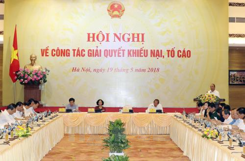 政府总理阮春福就举报投诉处理情况召开会议 ảnh 1 政府总理阮春福就举报投诉处理情况召开会议 ảnh 1