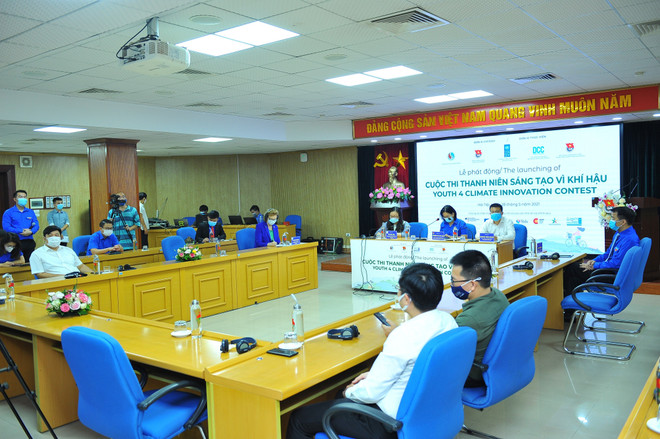 鼓励青年就应对气候变化提出突破性举措 ảnh 1