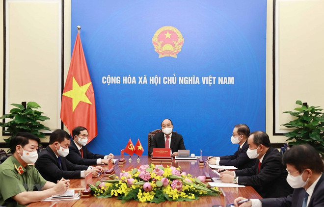  越南国家主席阮春福与中共中央总书记、国家主席习近平通电话 ảnh 1