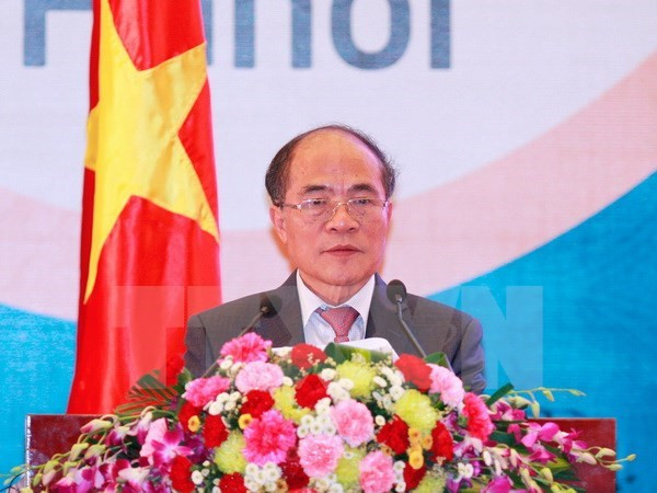 国会主席阮生雄启程赴美出席第四次世界议长大会并正式访美 ảnh 1 国会主席阮生雄启程赴美出席第四次世界议长大会并正式访美 ảnh 1