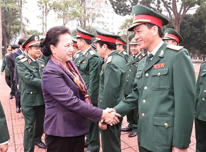 越南国会主席阮氏金银走访第四军区 ảnh 1 越南国会主席阮氏金银走访第四军区 ảnh 1