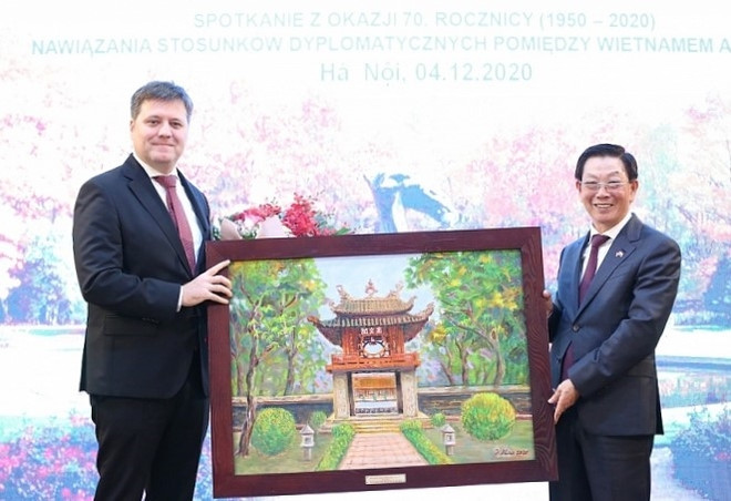 让越波两国友谊源远流长 ảnh 2 让越波两国友谊源远流长 ảnh 2
