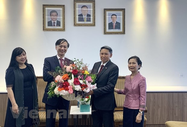 越南以多种形式庆祝老挝国庆45周年 ảnh 3 越南以多种形式庆祝老挝国庆45周年 ảnh 3