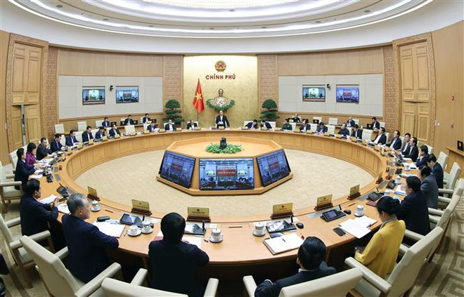 政府总理阮春福主持召开政府11月份例行会议 ảnh 2