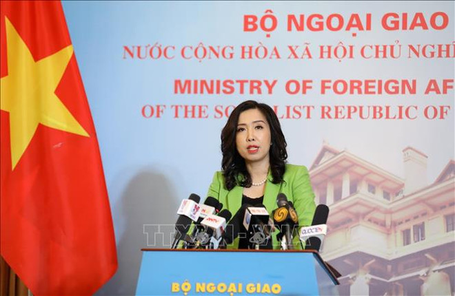 外交部例行记者会:要求中国尊重越南在东海上的主权 ảnh 1 外交部例行记者会:要求中国尊重越南在东海上的主权 ảnh 1