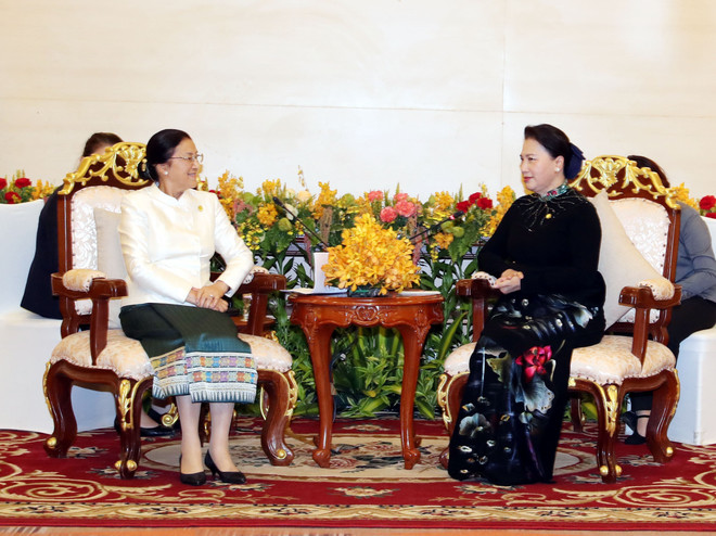 越南国会主席阮氏金银会见老挝国会主席巴妮·雅陶都 ảnh 2 越南国会主席阮氏金银会见老挝国会主席巴妮·雅陶都 ảnh 2