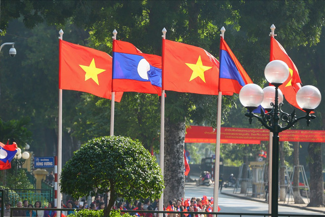 加强越老两军合作,增进两国特殊团结 ảnh 1 加强越老两军合作,增进两国特殊团结 ảnh 1