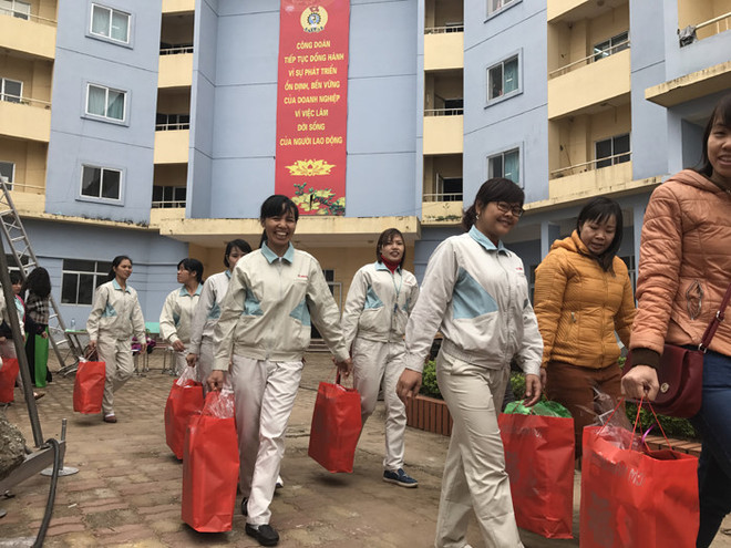 各级工会组织为劳动者做好过年准备工作 ảnh 2 各级工会组织为劳动者做好过年准备工作 ảnh 2