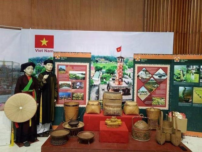 东盟各国和各伙伴“文化之色”专题展在广宁省举行 ảnh 1