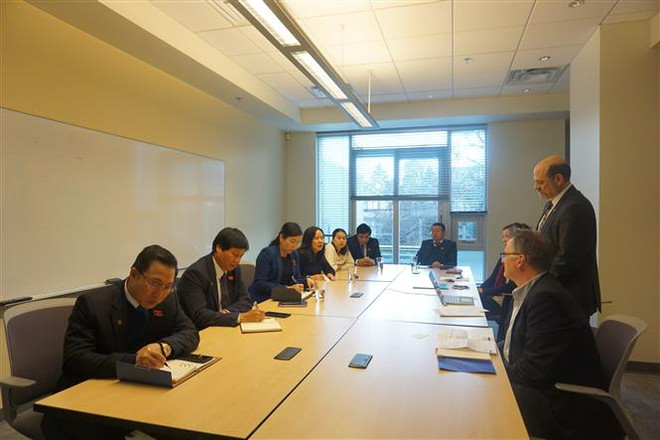 进一步促进越南与加拿大两国立法机构之间之间的合作 ảnh 1 进一步促进越南与加拿大两国立法机构之间之间的合作 ảnh 1