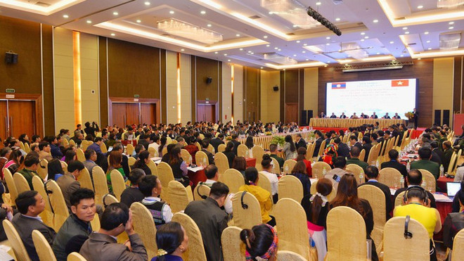 越老两国继续培育双方伟大友好关系 ảnh 1 越老两国继续培育双方伟大友好关系 ảnh 1