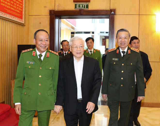 越共中央总书记、国家主席阮富仲：致力建设作风优良、能力过硬的人民公安队伍 ảnh 2