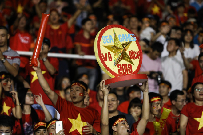 越南队2-1逆转战胜印尼队保持B组头名 ảnh 2 越南队2-1逆转战胜印尼队保持B组头名 ảnh 2
