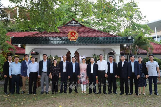 越南共产党高级代表团对坦桑尼亚进行工作访问 ảnh 2 越南共产党高级代表团对坦桑尼亚进行工作访问 ảnh 2