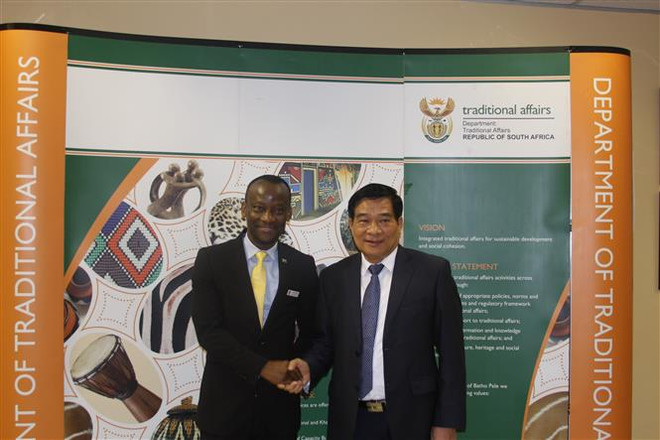 越南国会民族委员会代表团对南非进行工作访问 ảnh 1 越南国会民族委员会代表团对南非进行工作访问 ảnh 1