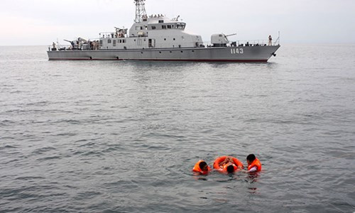 越柬第49次海军联合巡逻圆满结束 ảnh 1 越柬第49次海军联合巡逻圆满结束 ảnh 1