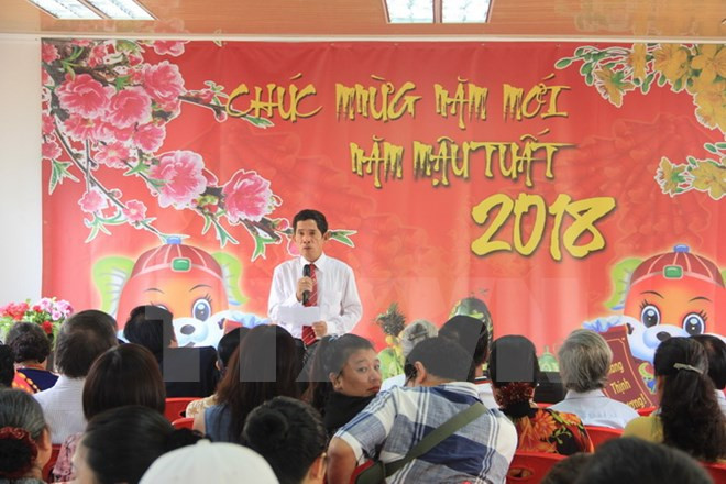 旅居安哥拉越南人喜迎2018新年 ảnh 1