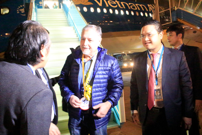 河内市和胡志明市迎来2018年第一名国际游客 ảnh 2 河内市和胡志明市迎来2018年第一名国际游客 ảnh 2