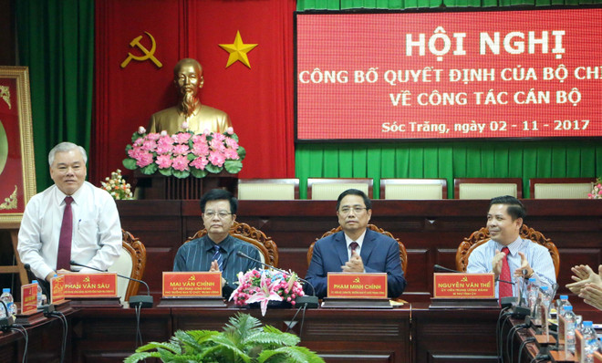 越共中央政治局关于朔庄省干部工作的决定正式公布 ảnh 1 越共中央政治局关于朔庄省干部工作的决定正式公布 ảnh 1
