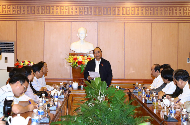 阮春福:会安市须做好灾后环境卫生大整治工作 确保APEC领导人会议周顺利进行 ảnh 2 阮春福:会安市须做好灾后环境卫生大整治工作 确保APEC领导人会议周顺利进行 ảnh 2