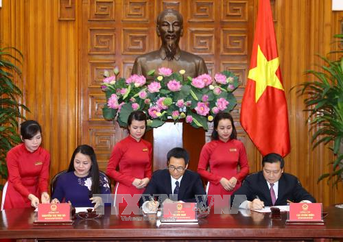 政府总理阮春福：强化措施 确保人民群众能够用上安全的食品 ảnh 2