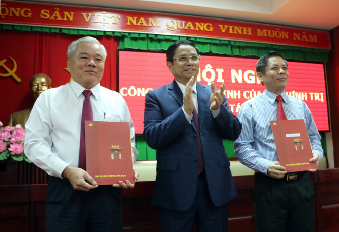 越共中央政治局关于朔庄省干部工作的决定正式公布 ảnh 2 越共中央政治局关于朔庄省干部工作的决定正式公布 ảnh 2
