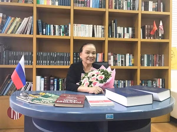 越南女科学家荣获俄罗斯普希金奖章 ảnh 1