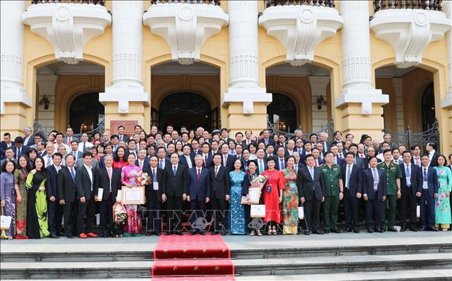 陈国旺：发展知识分子、科学家和文艺工作者队伍是党的重要战略任务 ảnh 1