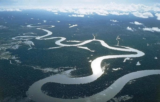 第四次湄公河委员会峰会:越南致力于湄公河流域的合作和可持续发展 ảnh 2 第四次湄公河委员会峰会:越南致力于湄公河流域的合作和可持续发展 ảnh 2
