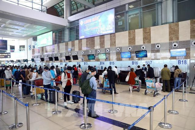 越南航空局增加新山一机场的航班班次 满足假期旅客出行需求 ảnh 1 越南航空局增加新山一机场的航班班次 满足假期旅客出行需求 ảnh 1