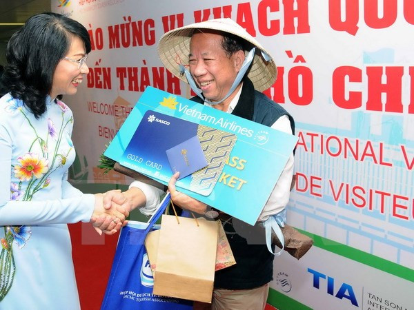 胡志明市迎来第500万名国际游客 ảnh 1 胡志明市迎来第500万名国际游客 ảnh 1