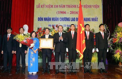 陈大光主席出席越德友宜医院成立110周年纪念典礼 ảnh 1