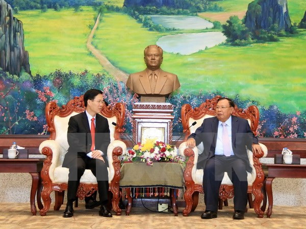 老挝人民革命党中央总书记、国家主席本扬·沃拉吉会见越共中央宣教部部长武文赏 ảnh 1 老挝人民革命党中央总书记、国家主席本扬·沃拉吉会见越共中央宣教部部长武文赏 ảnh 1
