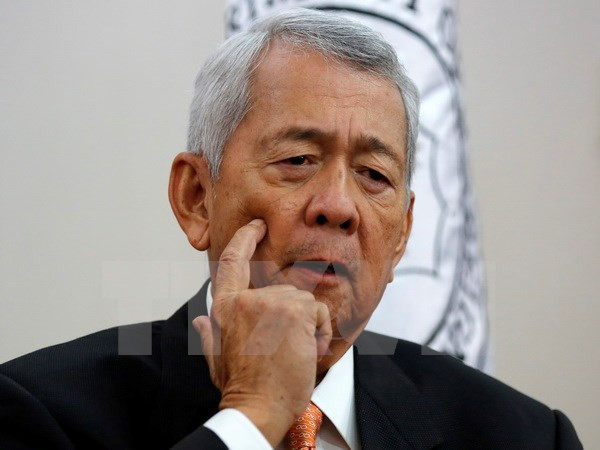 菲律宾外长亚赛：将通过外交和法律手段解决东海问题 ảnh 1