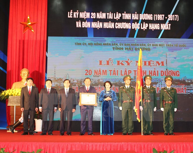 阮氏金银主席出席海阳省重建20周年庆典 ảnh 1