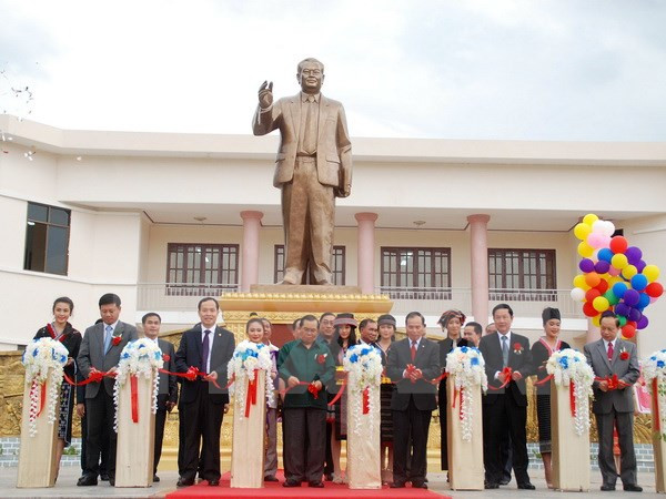 越老注重加强人力资源培训合作 ảnh 1 越老注重加强人力资源培训合作 ảnh 1