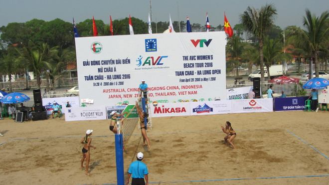 2016年下龙市巡州亚洲女子沙滩排球公开赛拉开战幕 ảnh 1 2016年下龙市巡州亚洲女子沙滩排球公开赛拉开战幕 ảnh 1