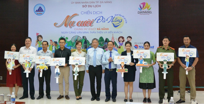 2017年APEC领导人会议周:感受岘港的文明美丽与亲善好客 ảnh 1 2017年APEC领导人会议周:感受岘港的文明美丽与亲善好客 ảnh 1