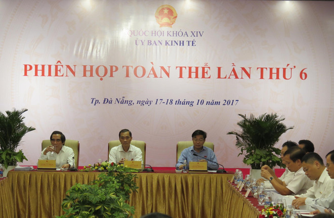 越南国会经济委员会召开全体会议 ảnh 1 越南国会经济委员会召开全体会议 ảnh 1