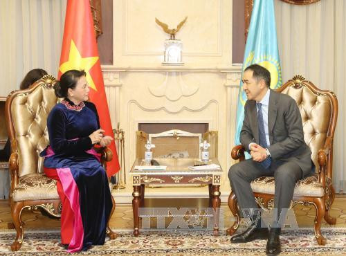 越南国会主席阮氏金银圆满结束对哈萨克斯坦的正式访问 ảnh 2