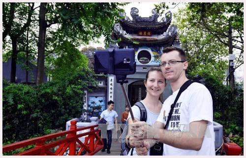 越南旅游企业献策 实现接待1300万人次国际游客目标 ảnh 1