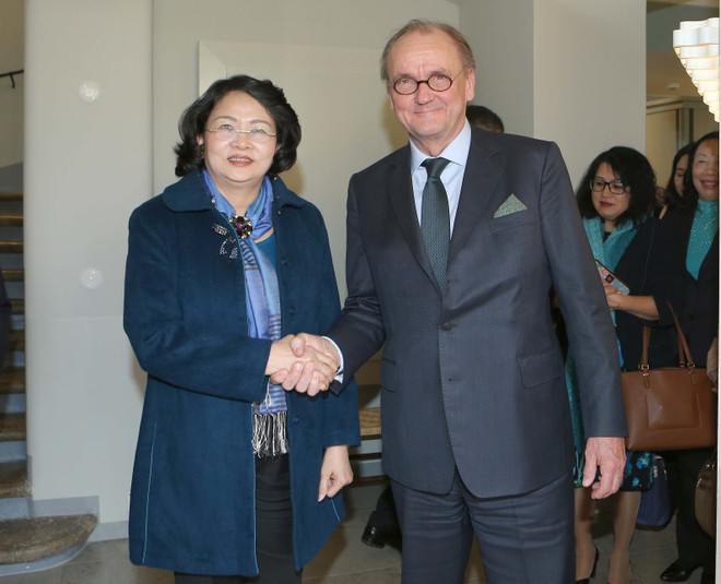 国家副主席邓氏玉盛访问芬兰的相关活动报道 ảnh 2 国家副主席邓氏玉盛访问芬兰的相关活动报道 ảnh 2