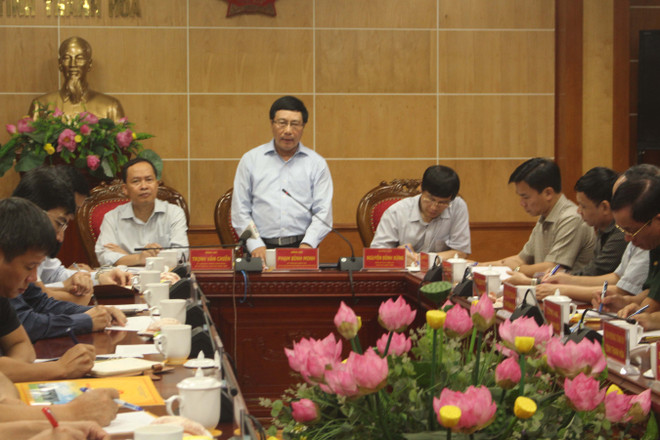 政府副总理范平明视察清化省灾后恢复重建工作 ảnh 1 政府副总理范平明视察清化省灾后恢复重建工作 ảnh 1
