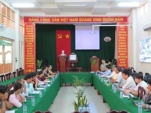 日本企业在芹苴市推介农业生产领域的自动化技术 ảnh 1