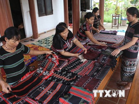 越南促进少数民族地区的性别平等 ảnh 1
