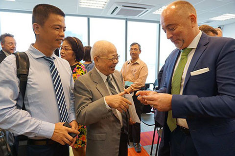 胡志明市中欧四国签证申请服务中心正式开业 ảnh 2 胡志明市中欧四国签证申请服务中心正式开业 ảnh 2